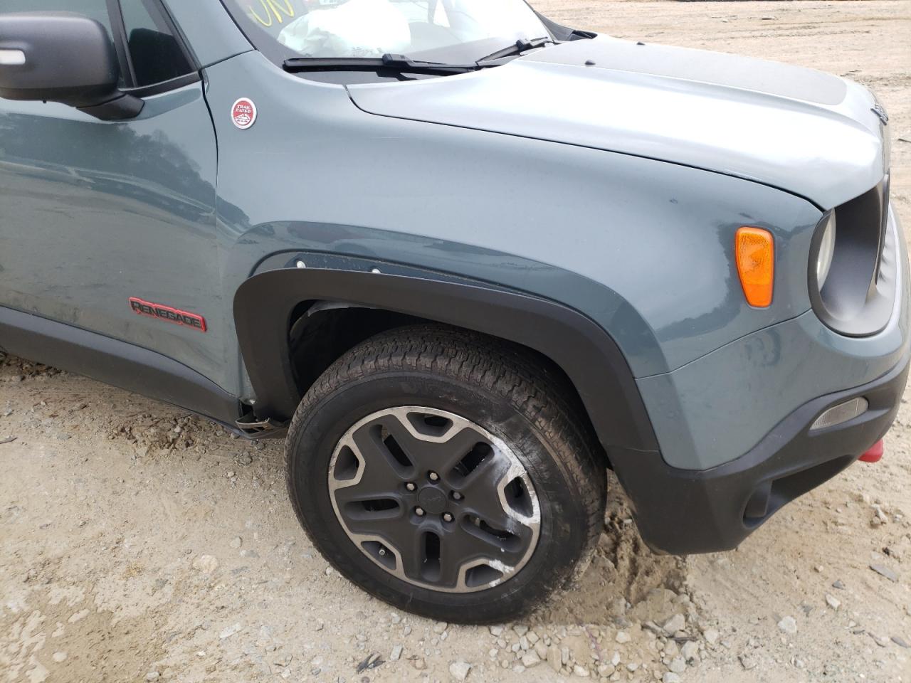 Photo 9 from auction – 2016 JEEP RENEGADE T with VIN ZACCJBCT0GPD11606