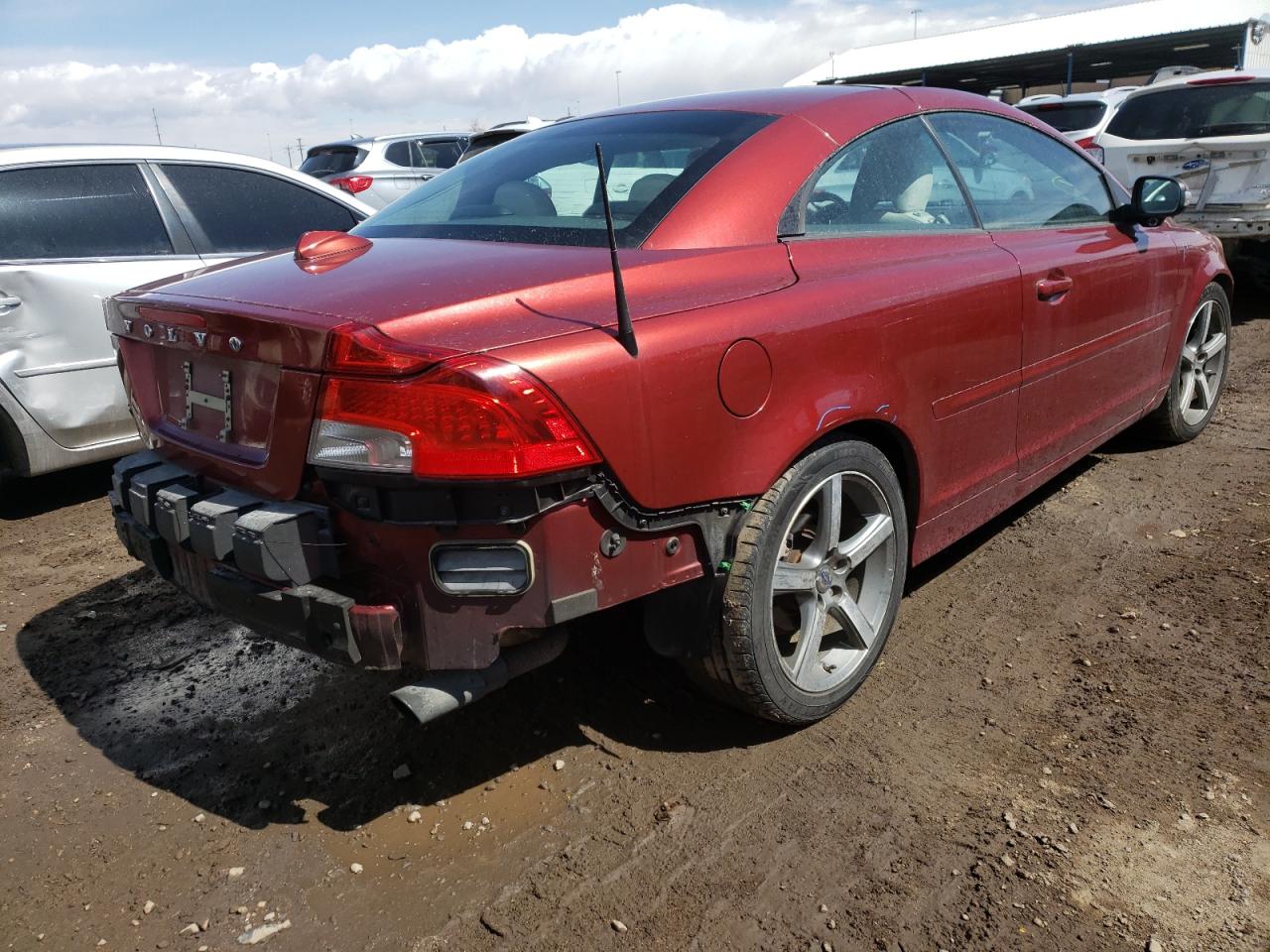 Photo 4 from auction – 2011 VOLVO C70 T5 with VIN YV1672MC4BJ112653