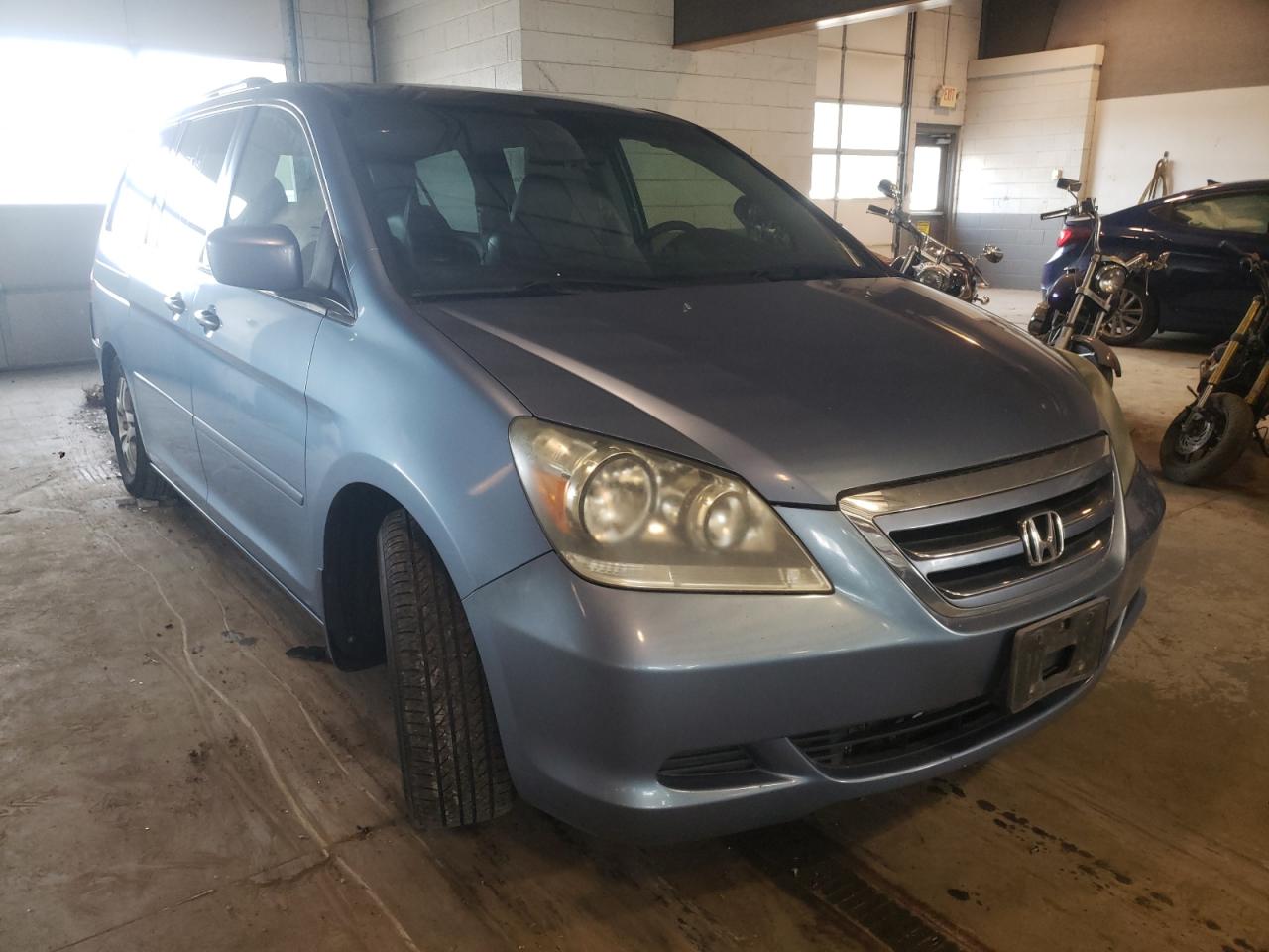 HONDA ODYSSEY EX 2005 with VIN 5FNRL38715B035821 - Photo from auction
