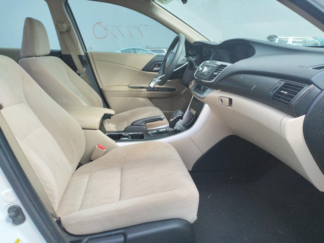 Photo 5 from auction – 2014 HONDA ACCORD EX with VIN 1HGCR2F76EA131178