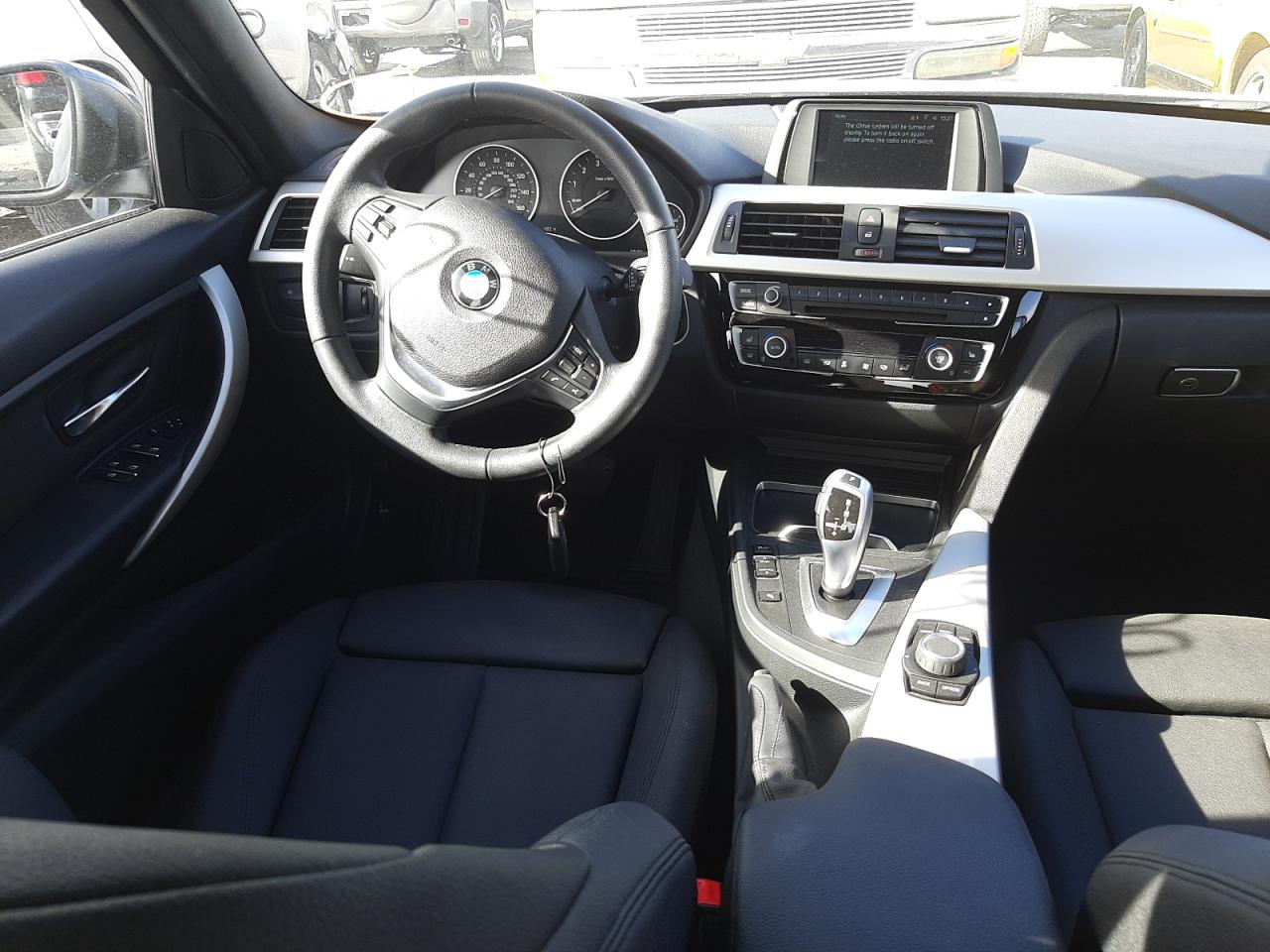 Photo 9 from auction – 2018 BMW 320 I with VIN WBA8E1G51JNU90767