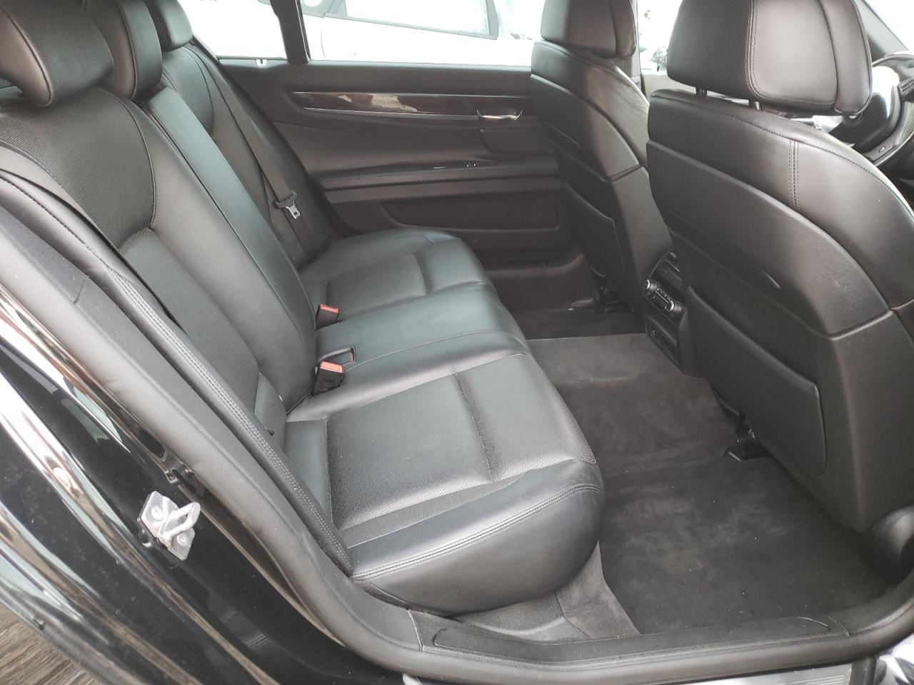 Photo 6 from auction – 2012 BMW 7 SERIES with VIN WBAKC8C52CC437911