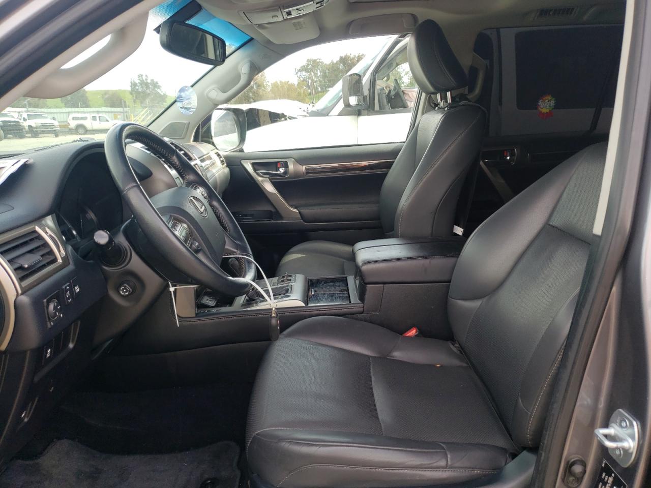 Photo 5 from auction – 2015 LEXUS GX 460 with VIN JTJBM7FX8F5115075
