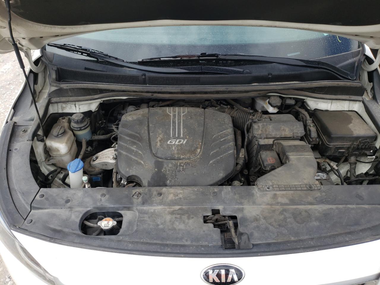 Photo 7 from auction – 2015 KIA SEDONA L with VIN KNDMA5C10F6048376