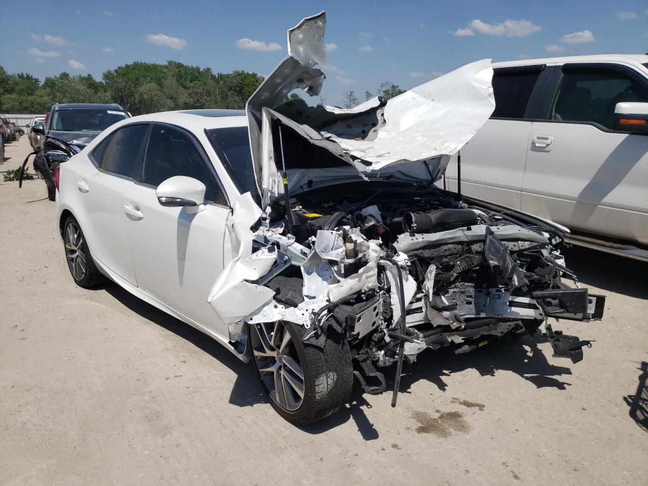 Foto 1 de la subasta – 2020 LEXUS IS 300 con VIN JTHAA1D22L5108984