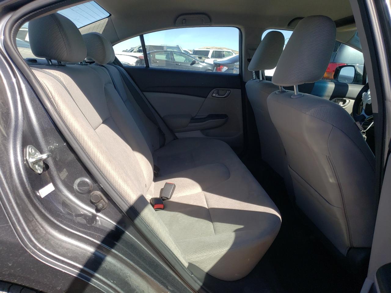 Photo 6 from auction – 2013 HONDA CIVIC LX with VIN 2HGFB2F56DH520127