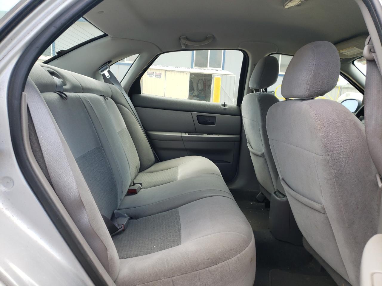 Photo 6 from auction – 2007 FORD TAURUS SE with VIN 1FAFP53U17A141249