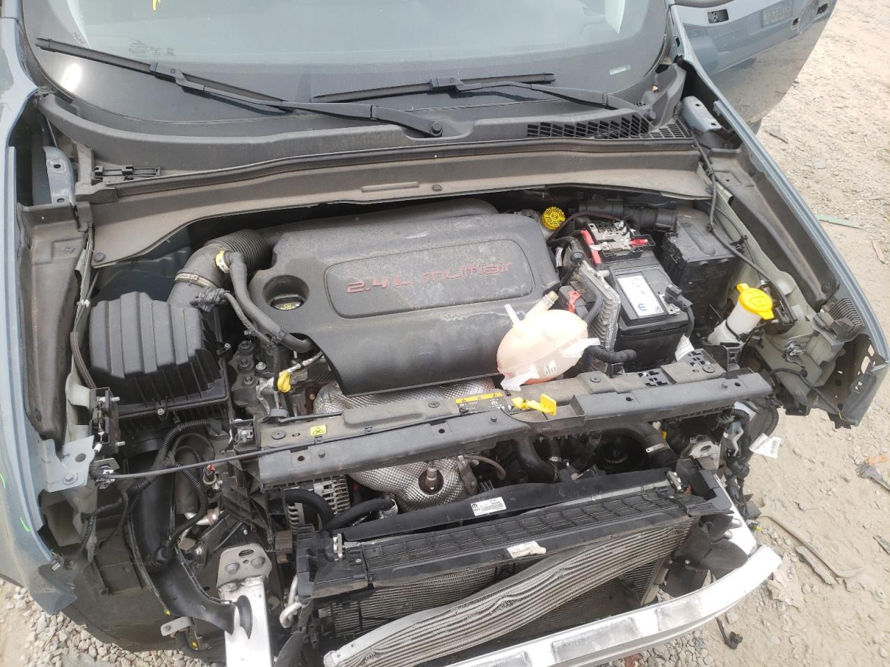 Photo 7 from auction – 2018 JEEP RENEGADE L with VIN ZACCJABBXJPJ32805