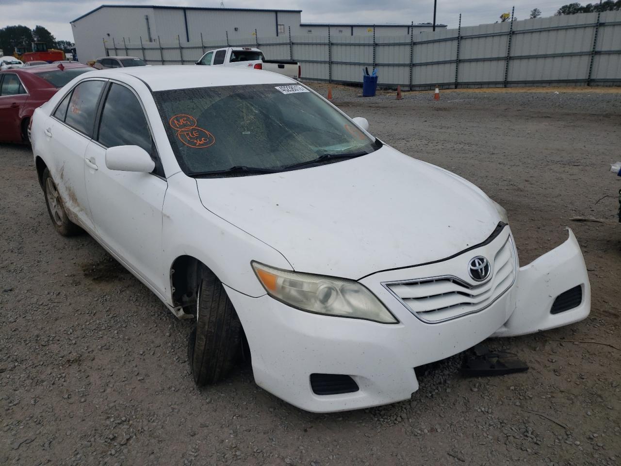 TOYOTA CAMRY BASE 2011 with VIN 4T1BF3EK8BU682989 - Photo from auction
