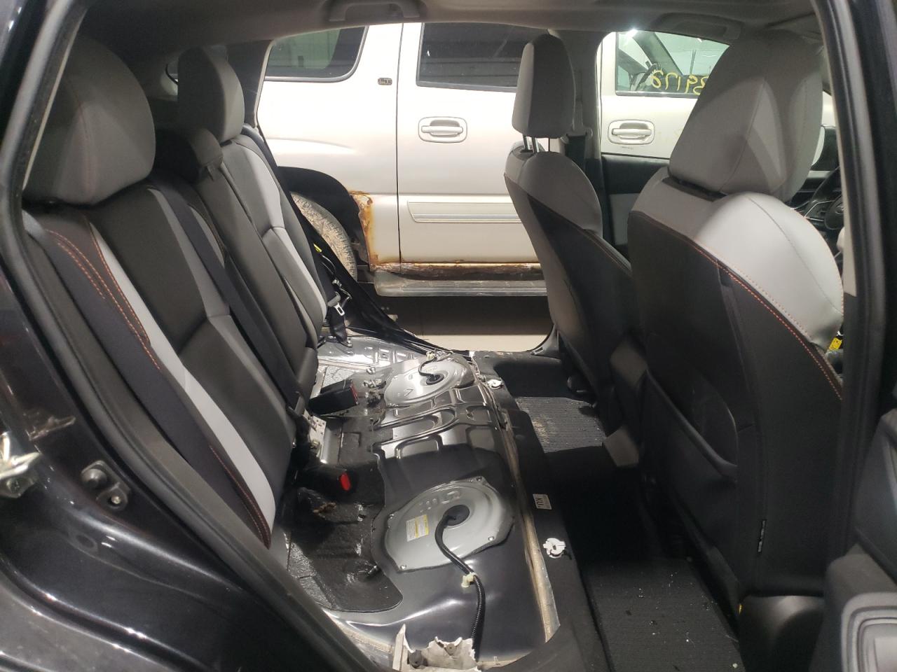 Photo 6 from auction – 2019 SUBARU CROSSTREK with VIN JF2GTANC5KH203583