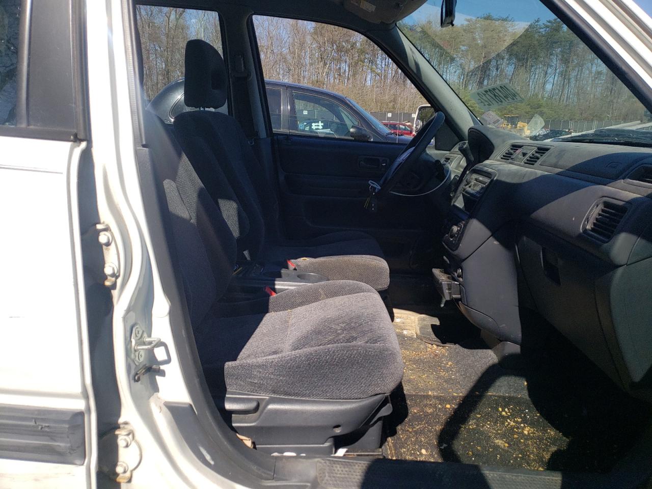 Photo 5 from auction – 2001 HONDA CR-V EX with VIN JHLRD18611C030184