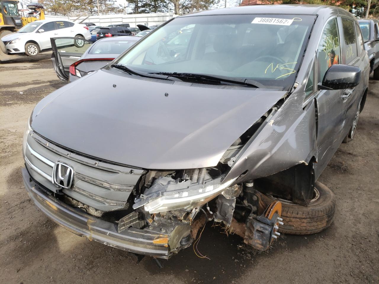 Photo 2 from auction – 2011 HONDA ODYSSEY EX with VIN 5FNRL5H69BB092475