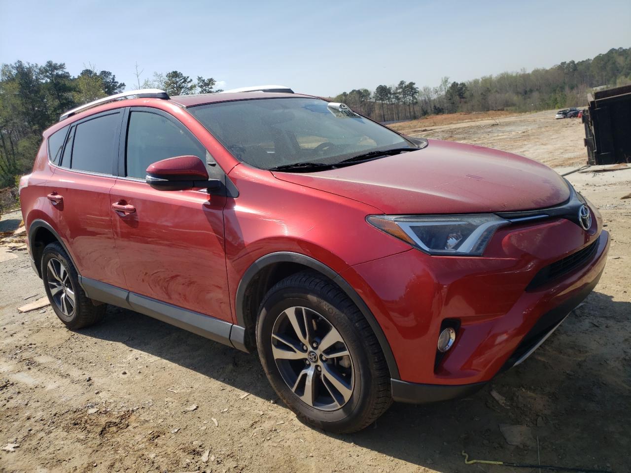 TOYOTA RAV4 XLE 2016 with VIN JTMWFREV5GJ097217 - Photo from auction