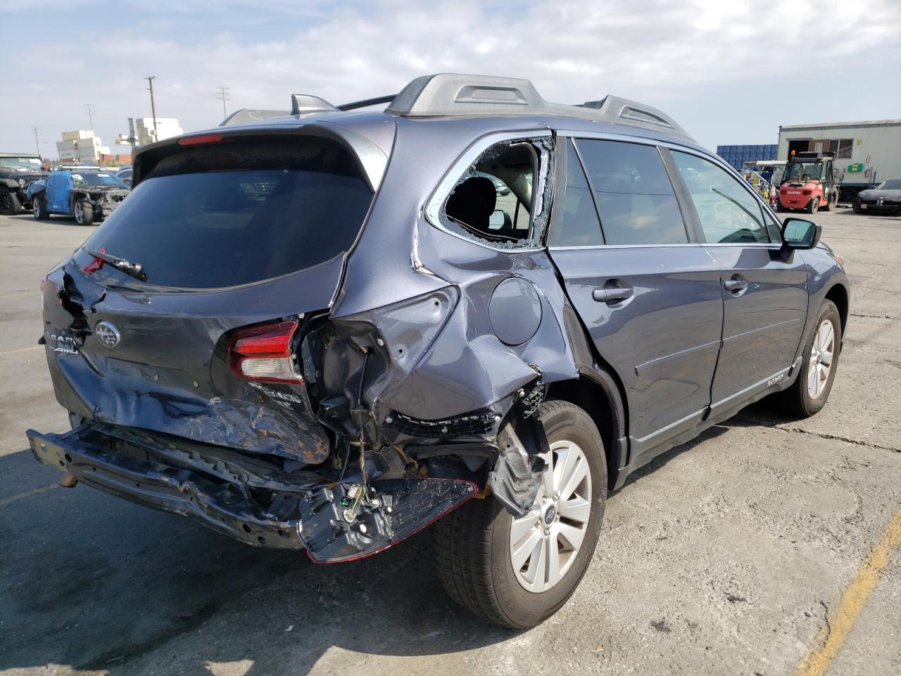 Photo 4 from auction – 2017 SUBARU OUTBACK 2. with VIN 4S4BSACC9H3362381