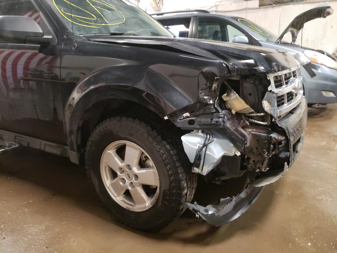 Photo 10 from auction – 2010 FORD ESCAPE XLS with VIN 1FMCU9C79AKD40781