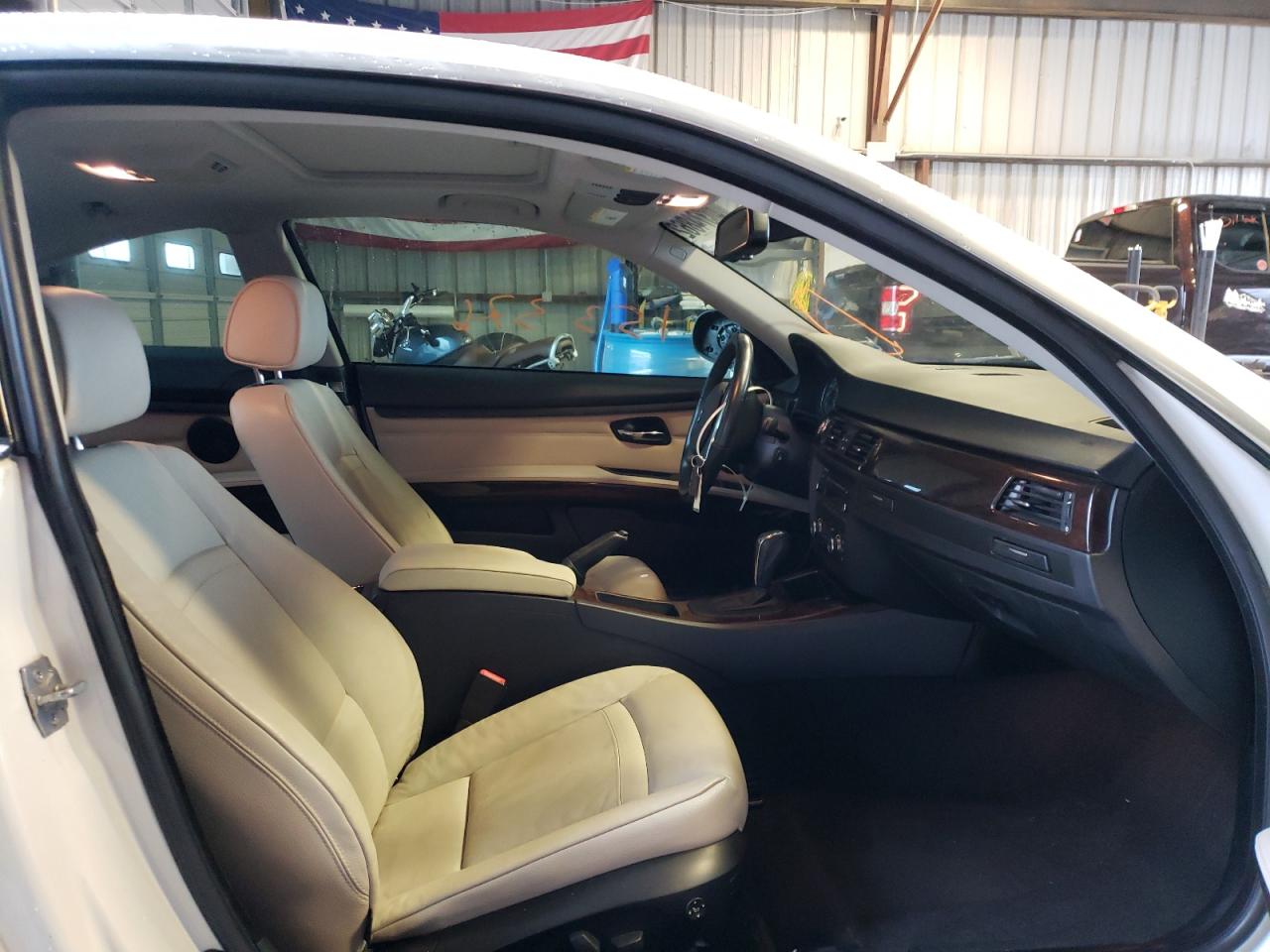 Photo 5 from auction – 2012 BMW 328 XI with VIN WBAKF3C59CE793500