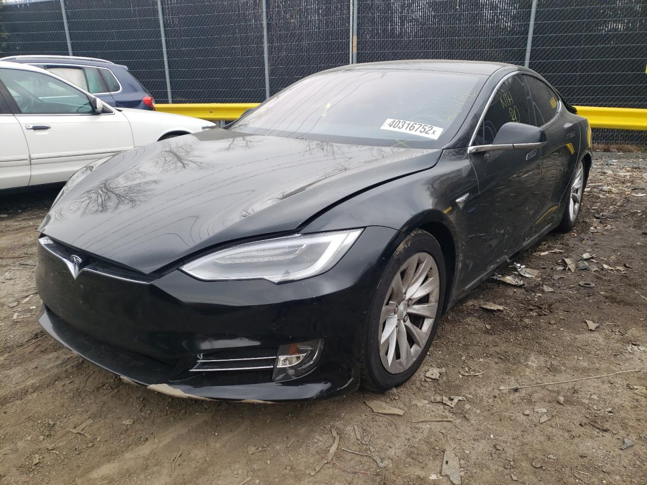 Photo 2 from auction – 2018 TESLA MODEL S with VIN 5YJSA1E23JF293532