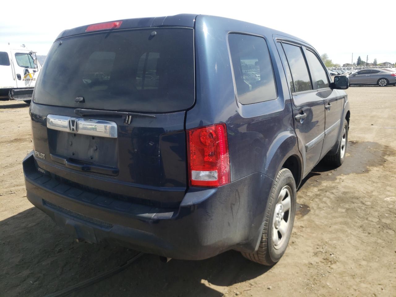 Photo 4 from auction – 2012 HONDA PILOT LX with VIN 5FNYF3H2XCB029259