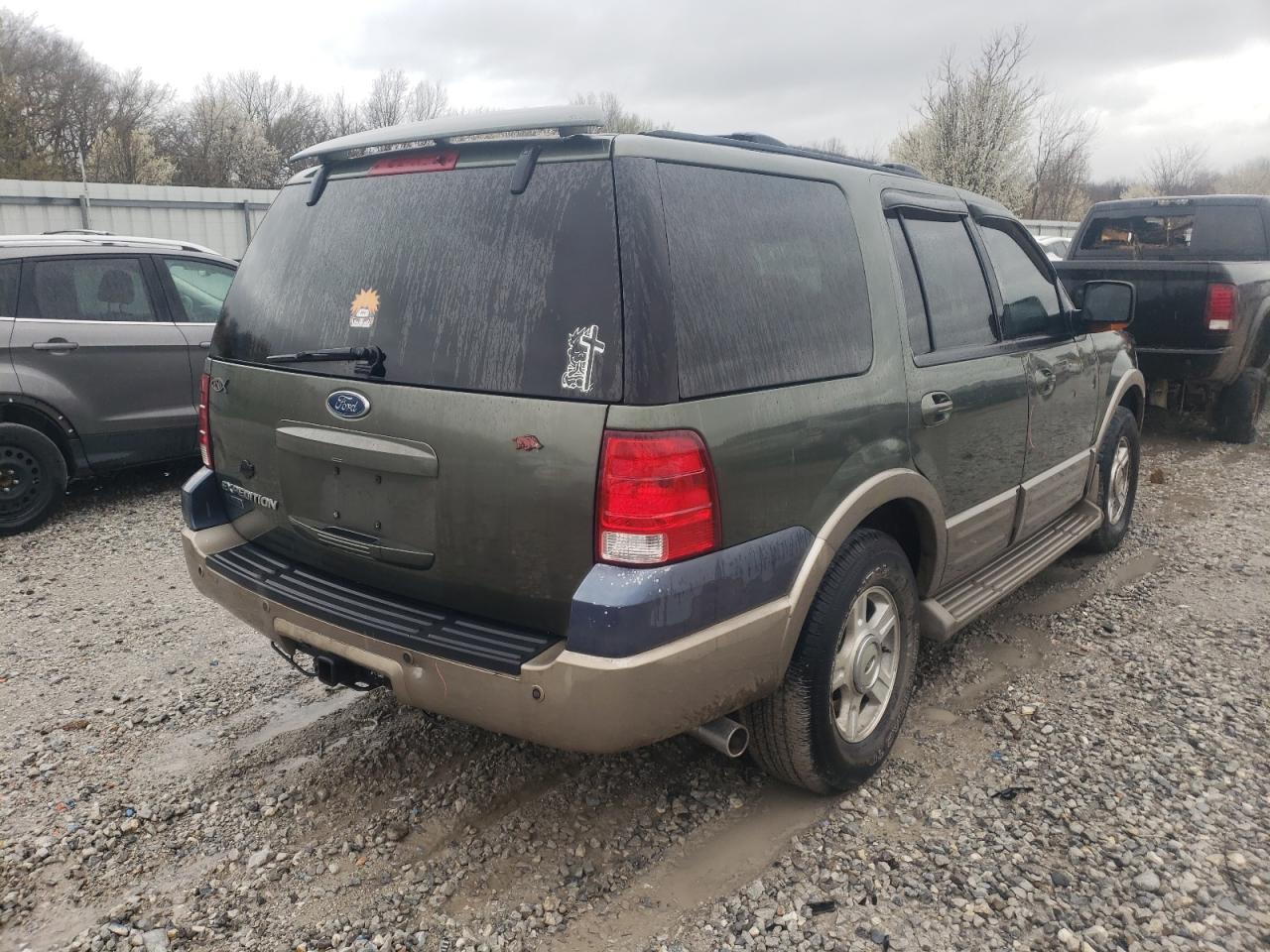 Photo 4 from auction – 2003 FORD EXPEDITION with VIN 1FMFU18L83LC10248