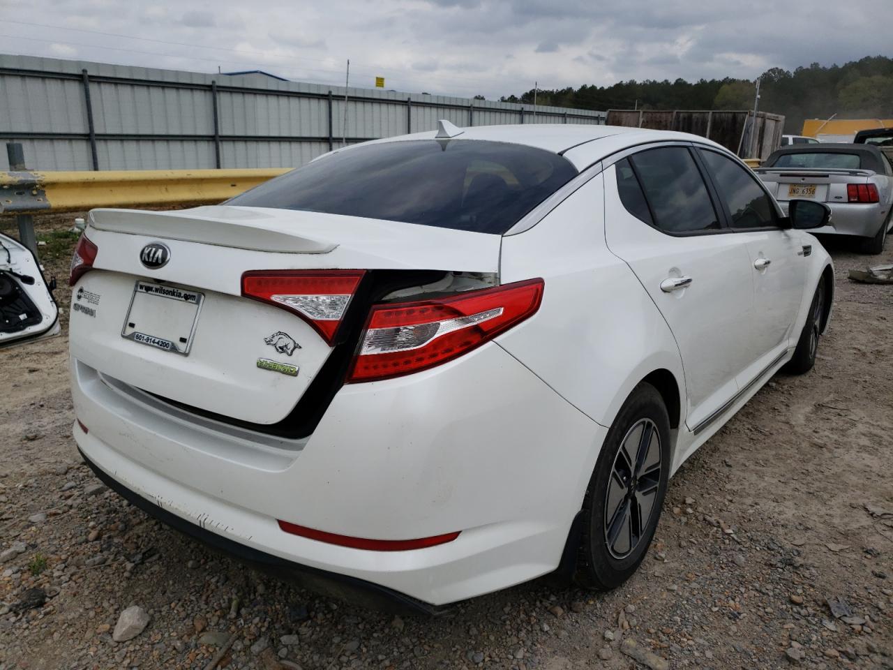 Photo 4 from auction – 2013 KIA OPTIMA HYB with VIN KNAGM4AD6D5060771