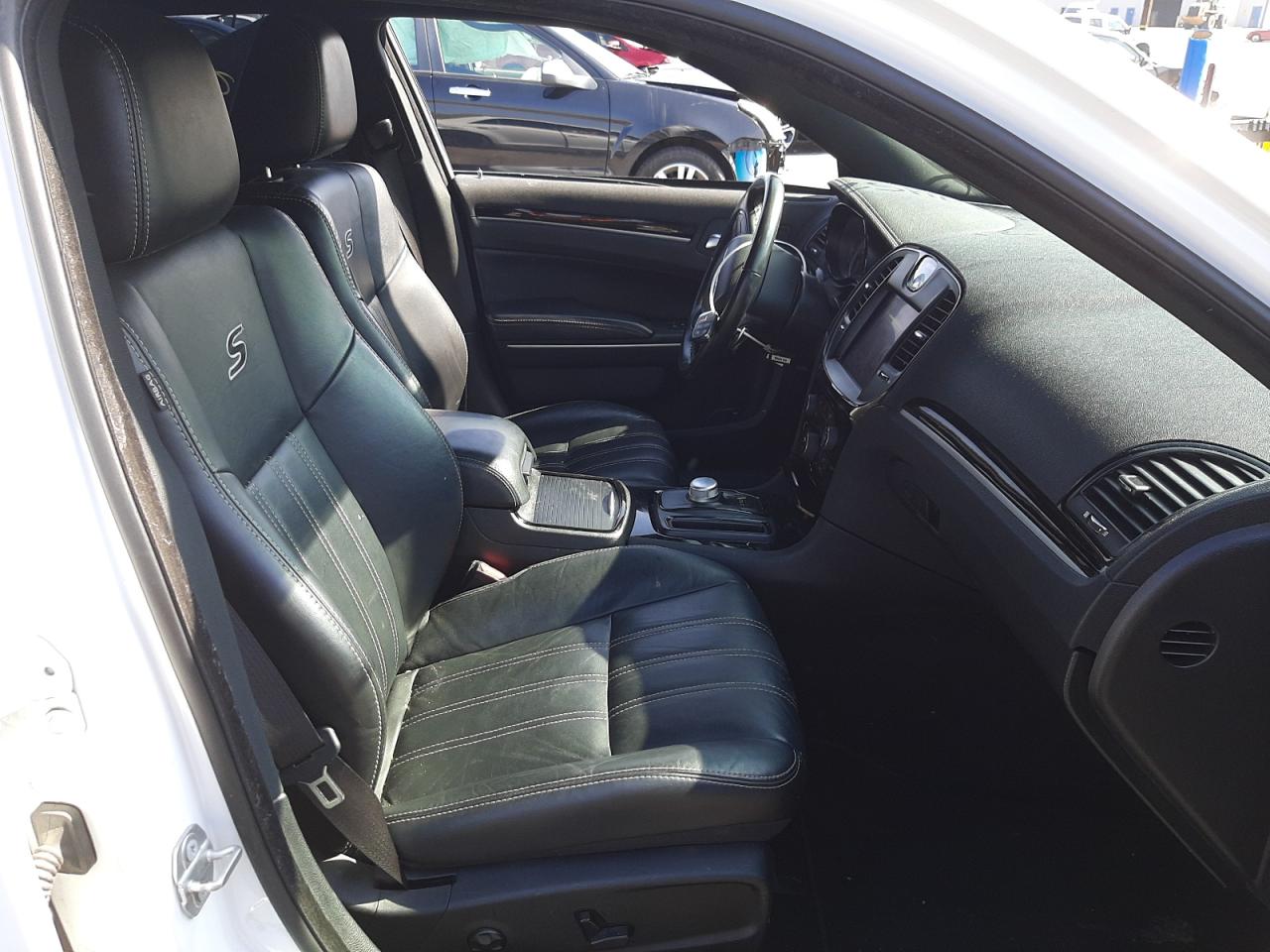 Photo 5 from auction – 2019 CHRYSLER 300 S with VIN 2C3CCABG2KH516349