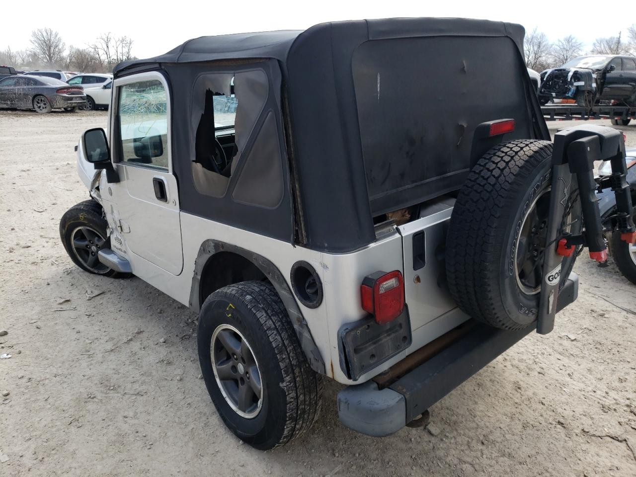 Photo 3 from auction – 2004 JEEP WRANGLER X with VIN 1J4FA39S14P731850