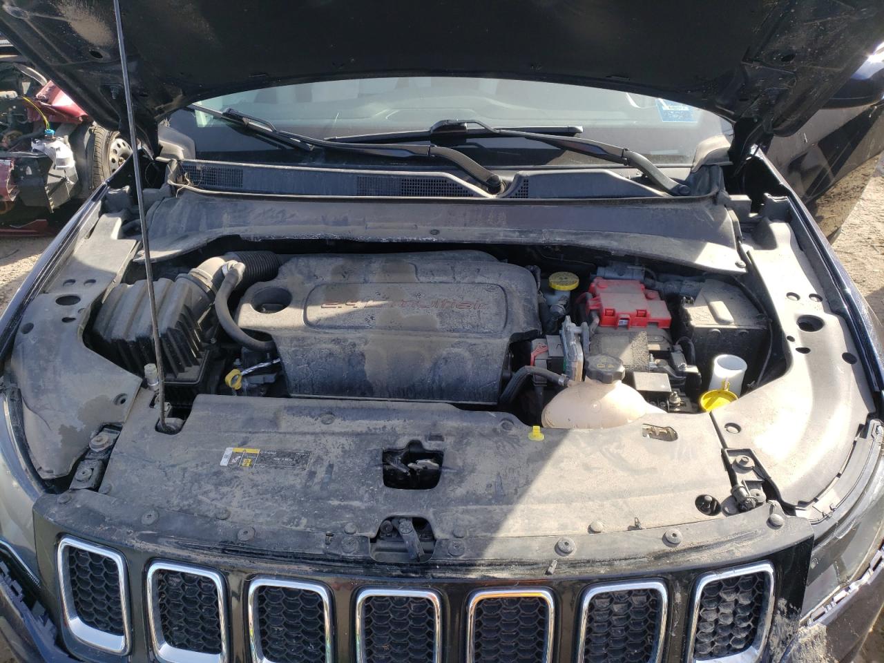 Photo 7 from auction – 2020 JEEP COMPASS LA with VIN 3C4NJDBB8LT100511