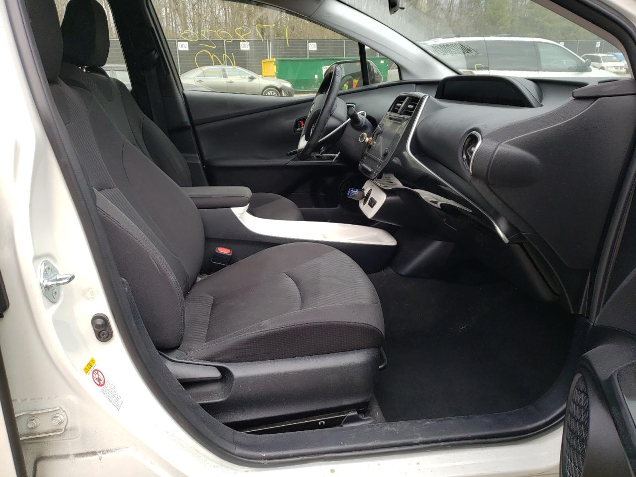 Photo 5 from auction – 2016 TOYOTA PRIUS with VIN JTDKARFU4G3501082