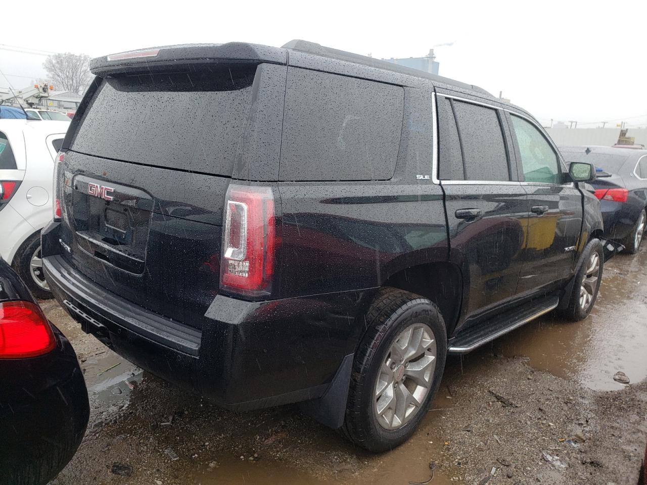 Photo 4 from auction – 2016 GMC YUKON SLE with VIN 1GKS2AKC0GR338217