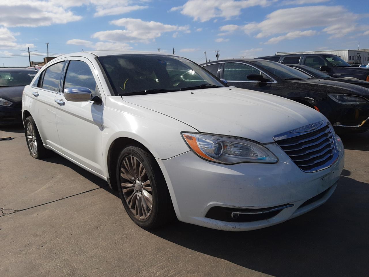 CHRYSLER 200 LIMITE 2011 with VIN 1C3BC2FG6BN565590 - Photo from auction