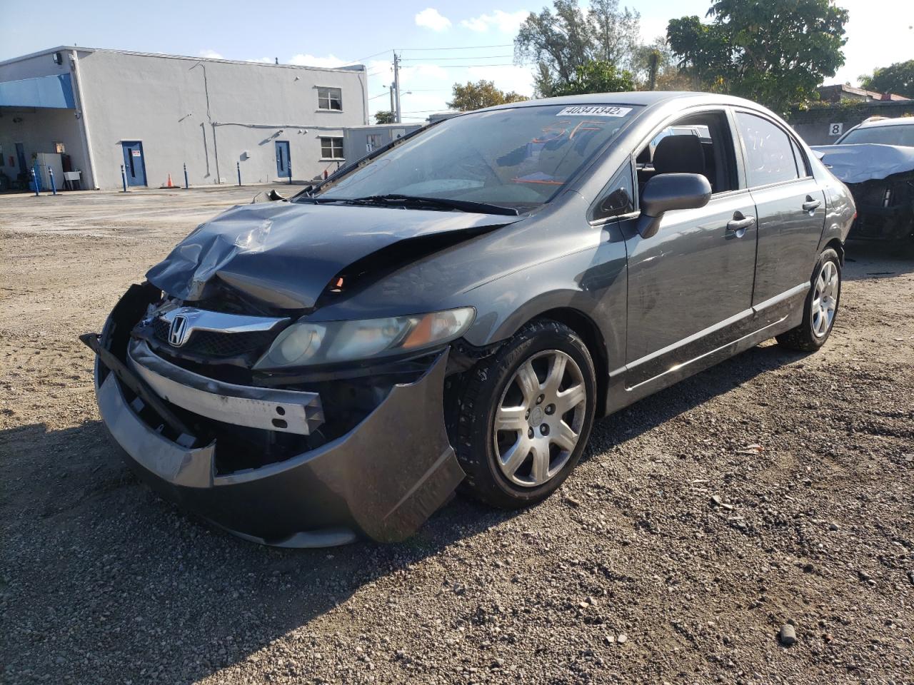 Photo 2 from auction – 2010 HONDA CIVIC LX with VIN 2HGFA1F52AH328874