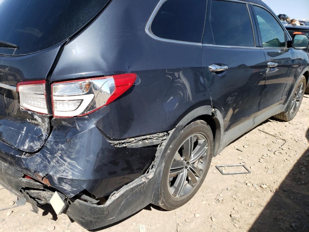 Photo 9 from auction – 2014 HYUNDAI SANTA FE G with VIN KM8SR4HF1EU072139