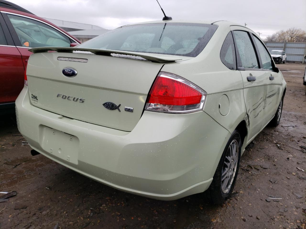 Фото 4 с аукциона – 2011 FORD FOCUS SE с VIN 1FAHP3FN2BW169543