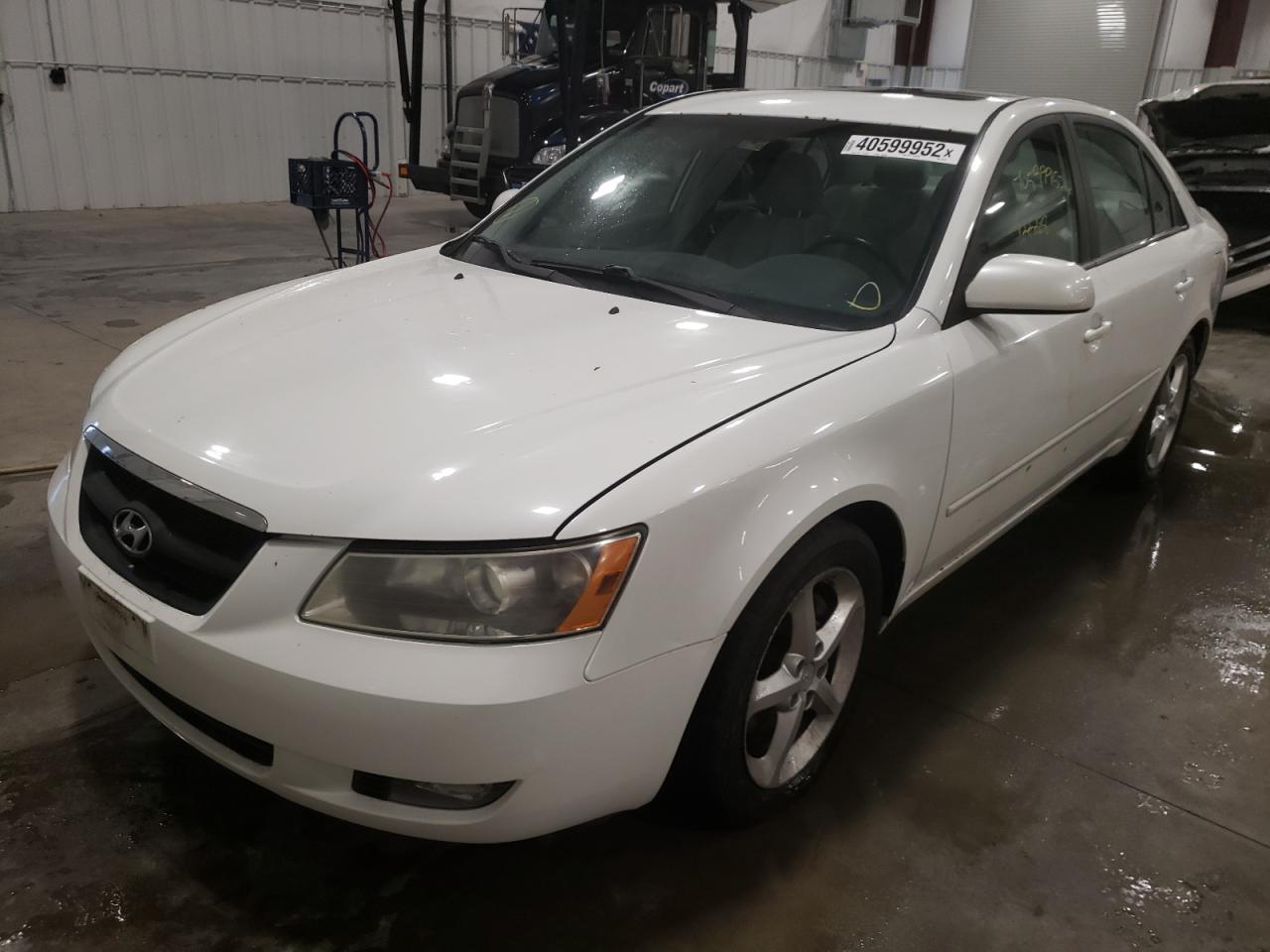 Photo 2 from auction – 2007 HYUNDAI SONATA SE with VIN 5NPEU46F37H284363