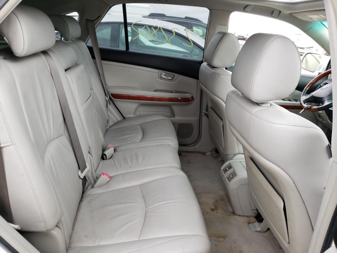 Photo 6 from auction – 2004 LEXUS RX 330 with VIN JTJHA31U040044389