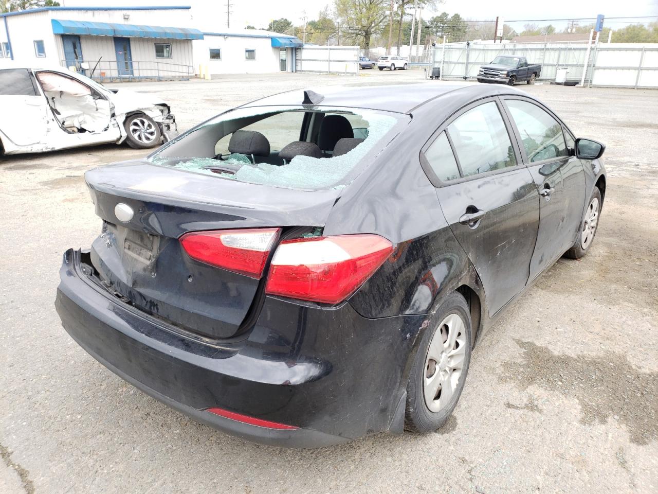 Photo 4 from auction – 2014 KIA FORTE LX with VIN KNAFK4A62E5163738
