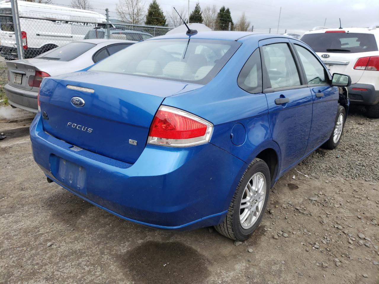 Photo 4 from auction – 2011 FORD FOCUS SE with VIN 1FAHP3FN9BW179633