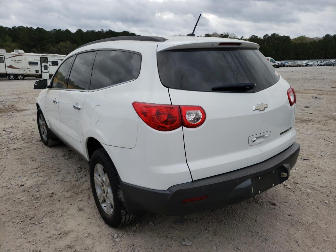 Photo 3 from auction – 2010 CHEVROLET TRAVERSE L with VIN 1GNLRFED2AS126620