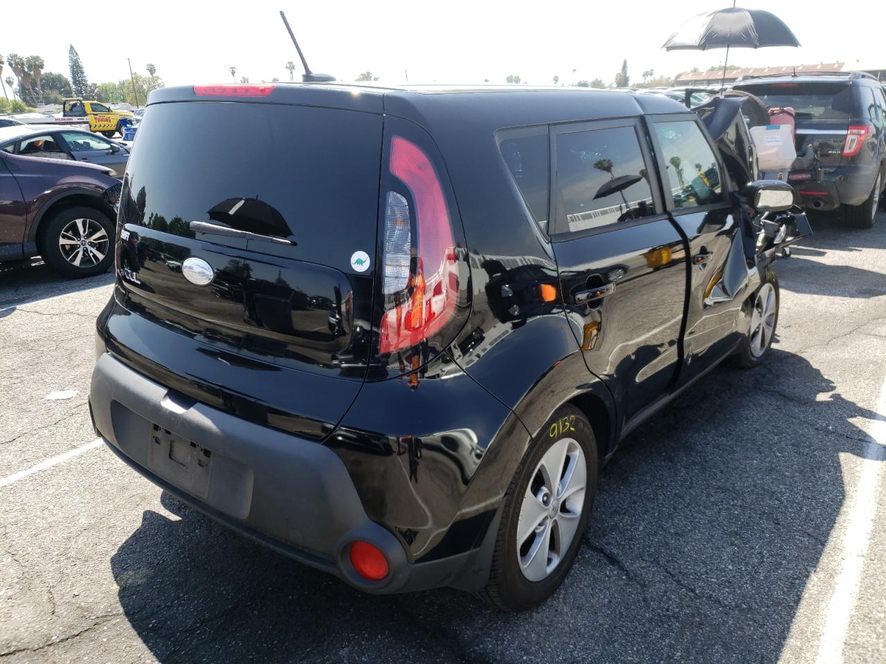 Photo 4 from auction – 2014 KIA SOUL with VIN KNDJN2A23E7738648