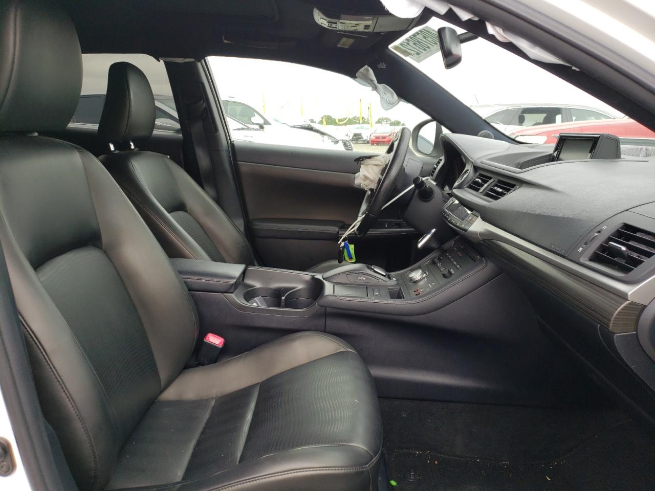 Photo 5 from auction – 2012 LEXUS CT 200 with VIN JTHKD5BH3C2115230