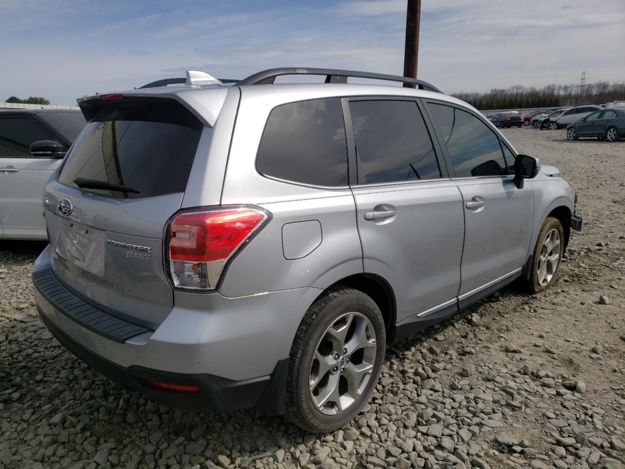 Photo 4 from auction – 2017 SUBARU FORESTER 2 with VIN JF2SJAWC0HH453126