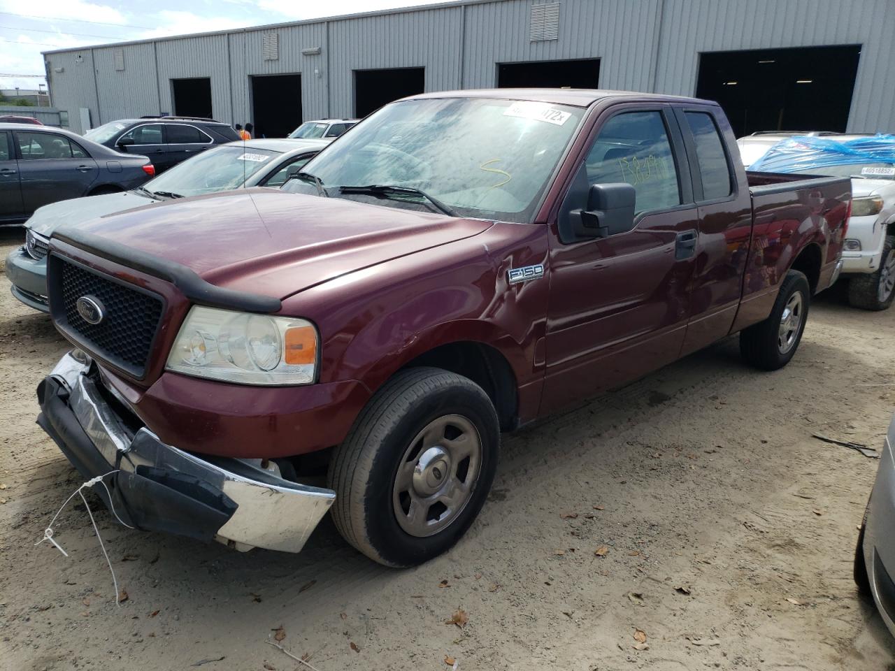 Photo 2 from auction – 2005 FORD F150 with VIN 1FTPX12545NB18779