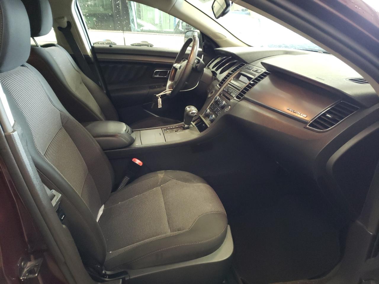 Photo 5 from auction – 2011 FORD TAURUS SEL with VIN 1FAHP2EW9BG182174