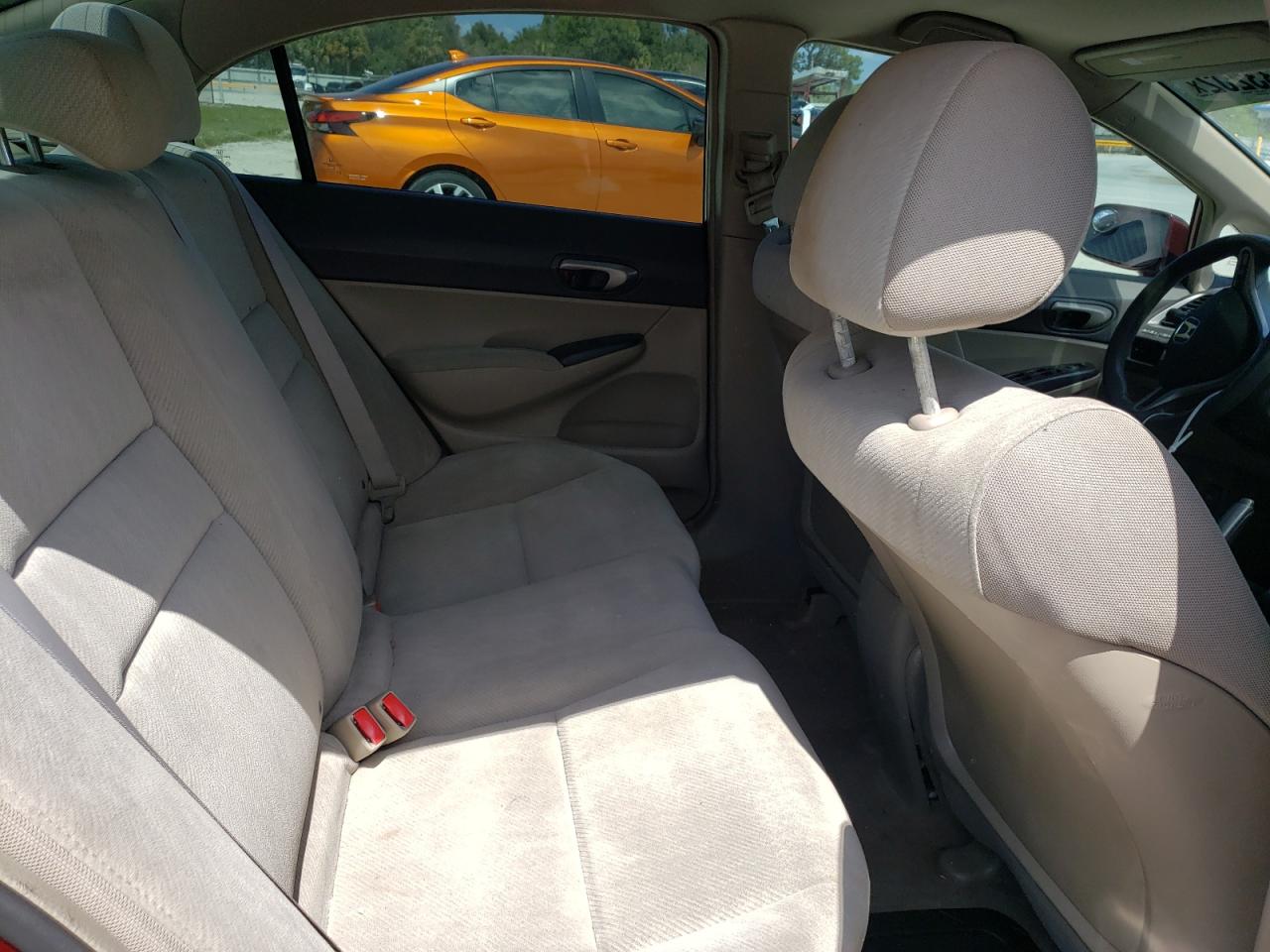 Photo 6 from auction – 2011 HONDA CIVIC LX with VIN 19XFA1F52BE023144