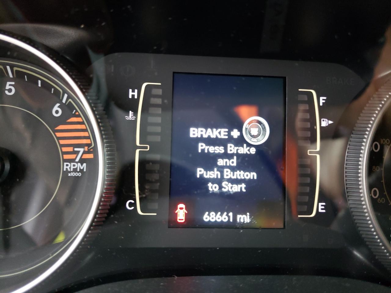 Photo 8 from auction – 2019 JEEP CHEROKEE L with VIN 1C4PJLLB6KD122786