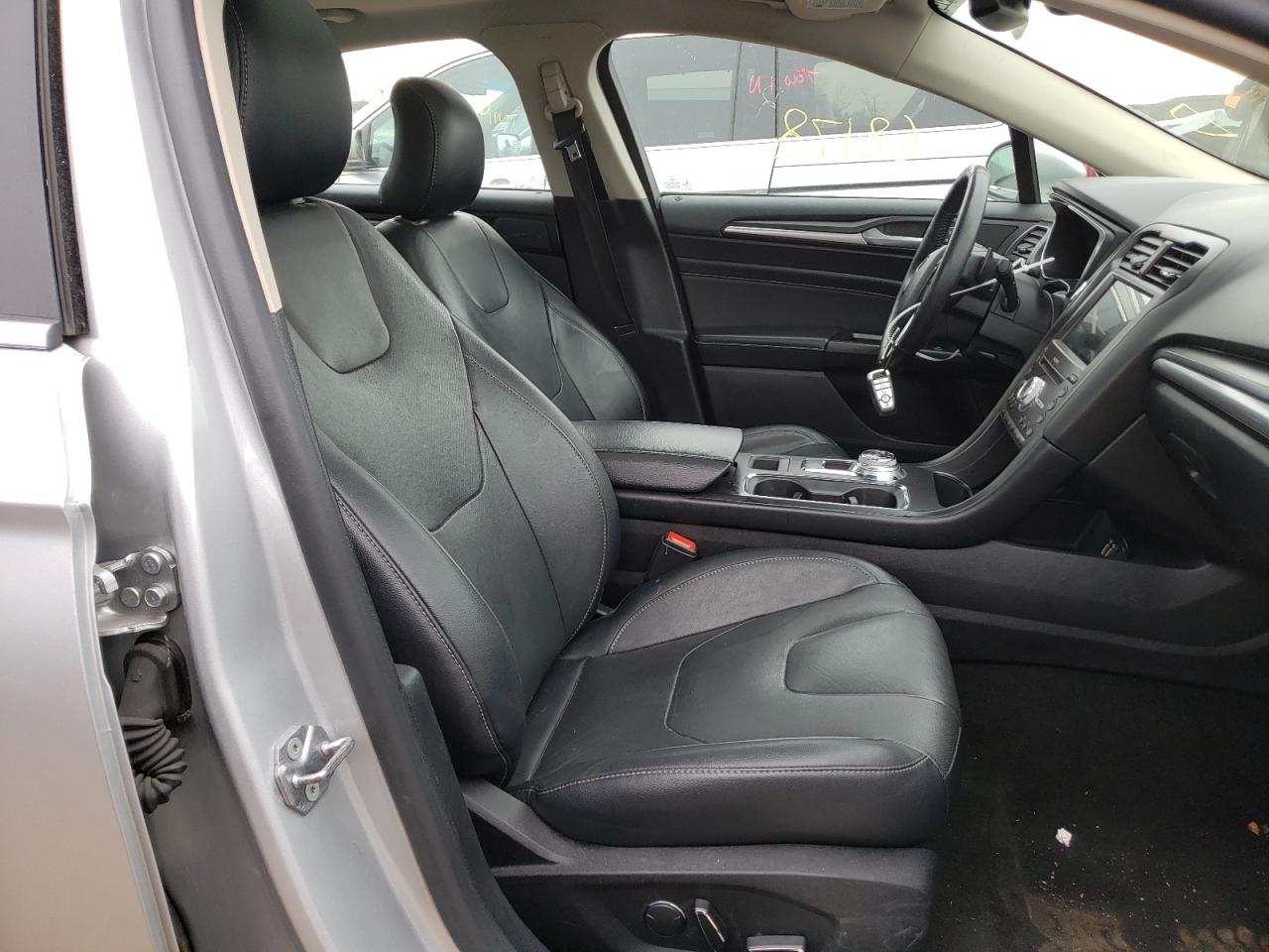 Photo 5 from auction – 2019 FORD FUSION TIT with VIN 3FA6P0D94KR242846