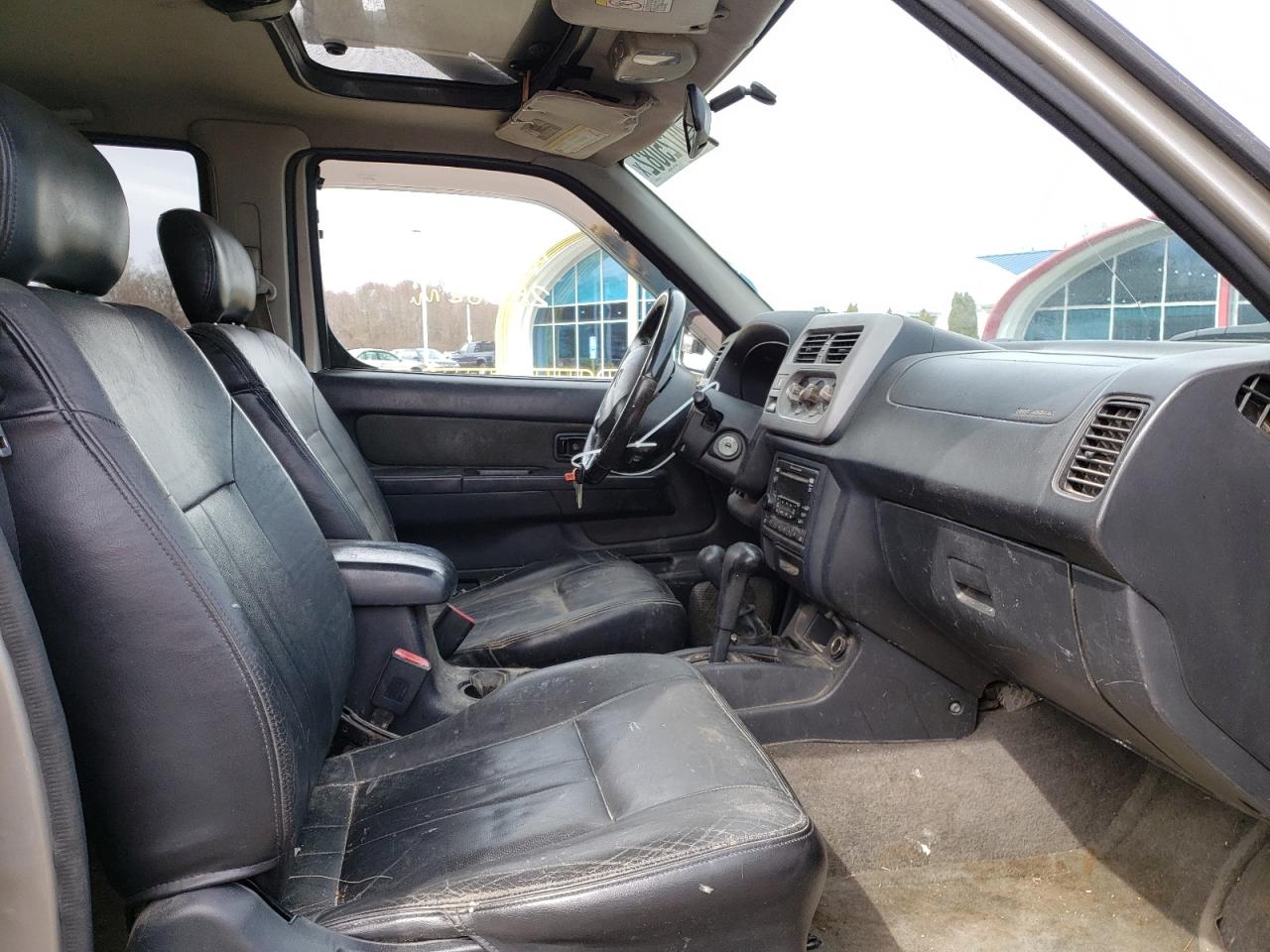 Photo 5 from auction – 2001 NISSAN FRONTIER C with VIN 1N6ED27Y11C328932