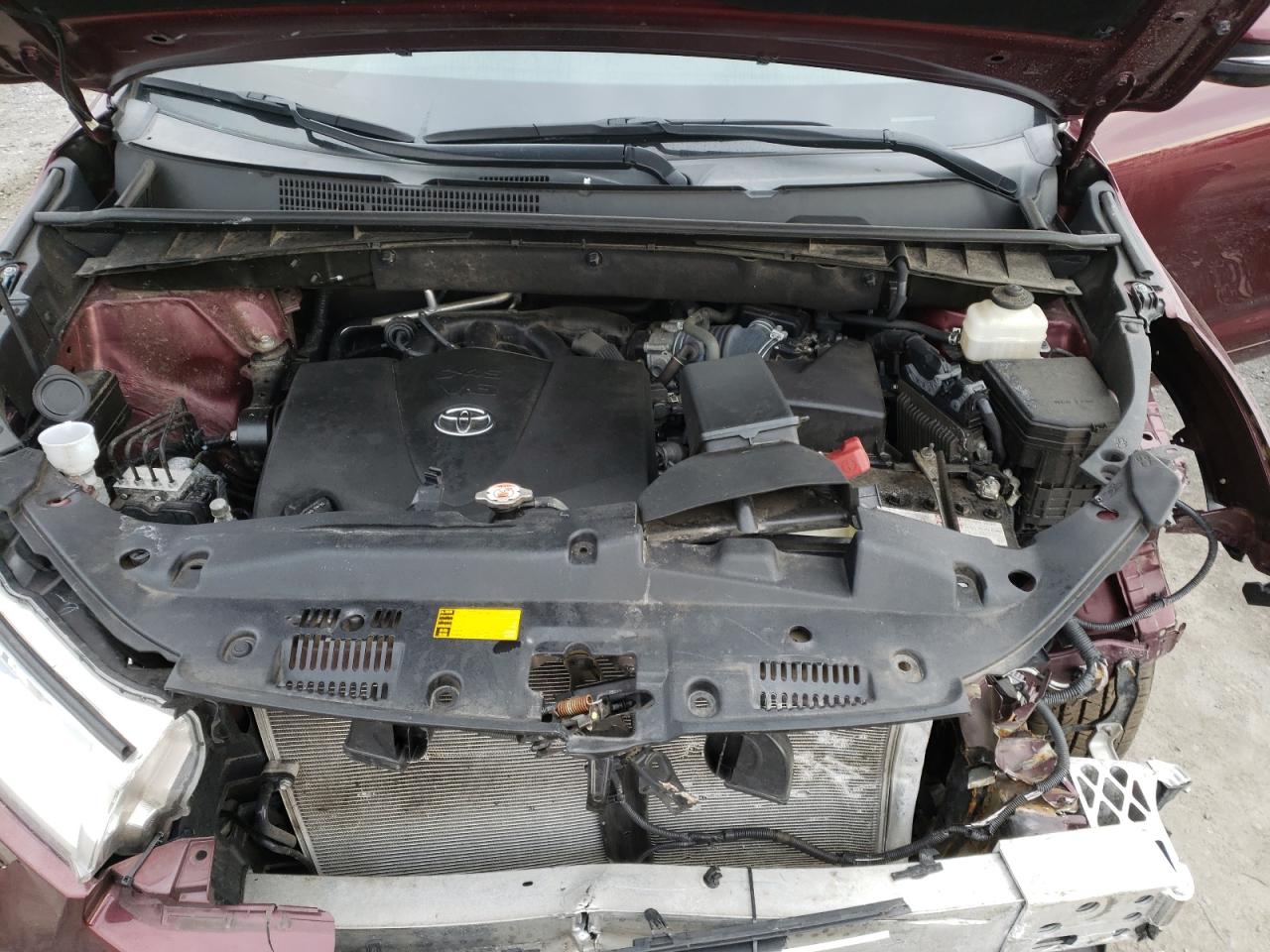 Photo 7 from auction – 2018 TOYOTA HIGHLANDER with VIN 5TDBZRFH7JS818579