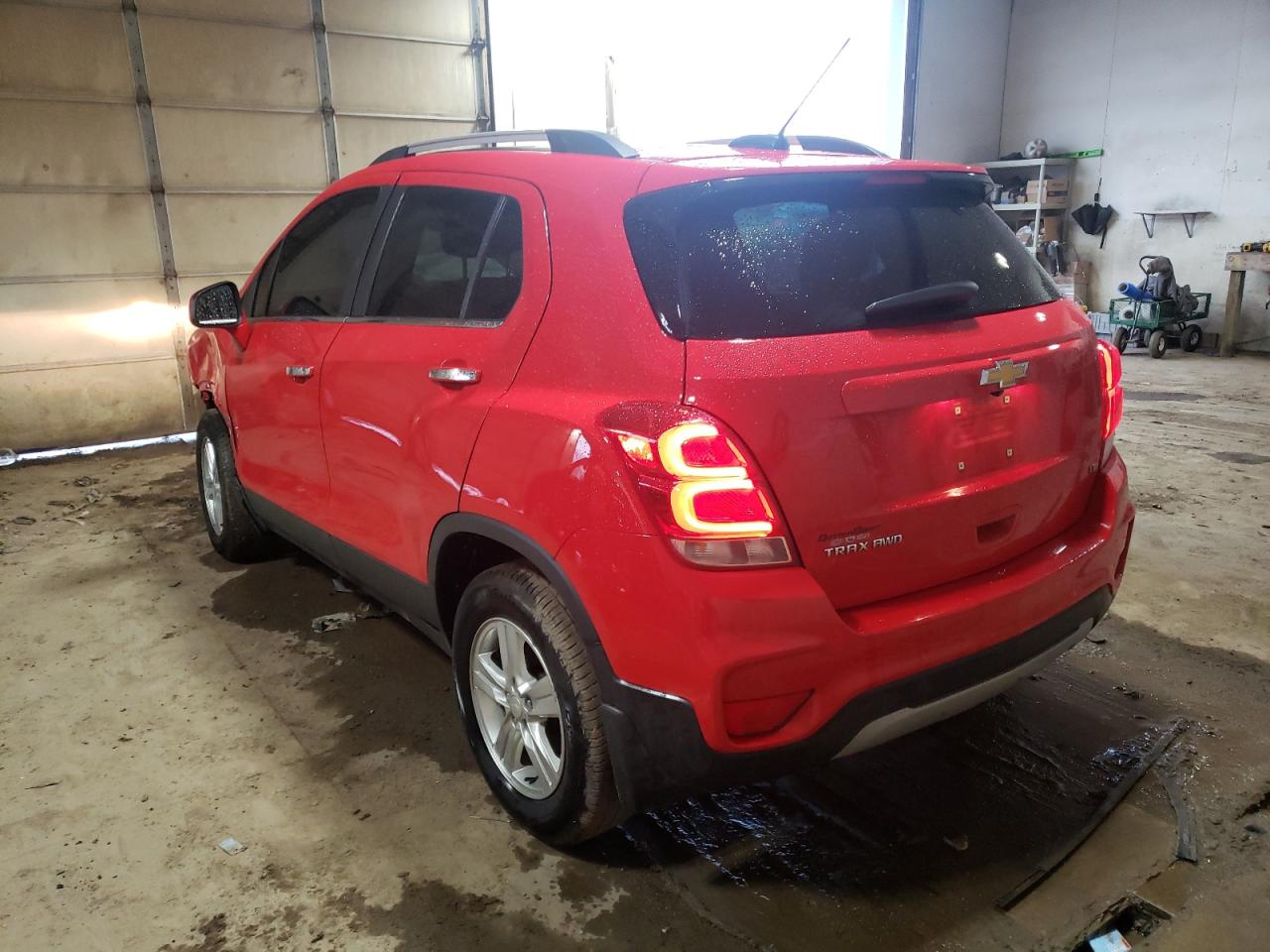 Photo 3 from auction – 2018 CHEVROLET TRAX 1LT with VIN 3GNCJPSB0JL304491