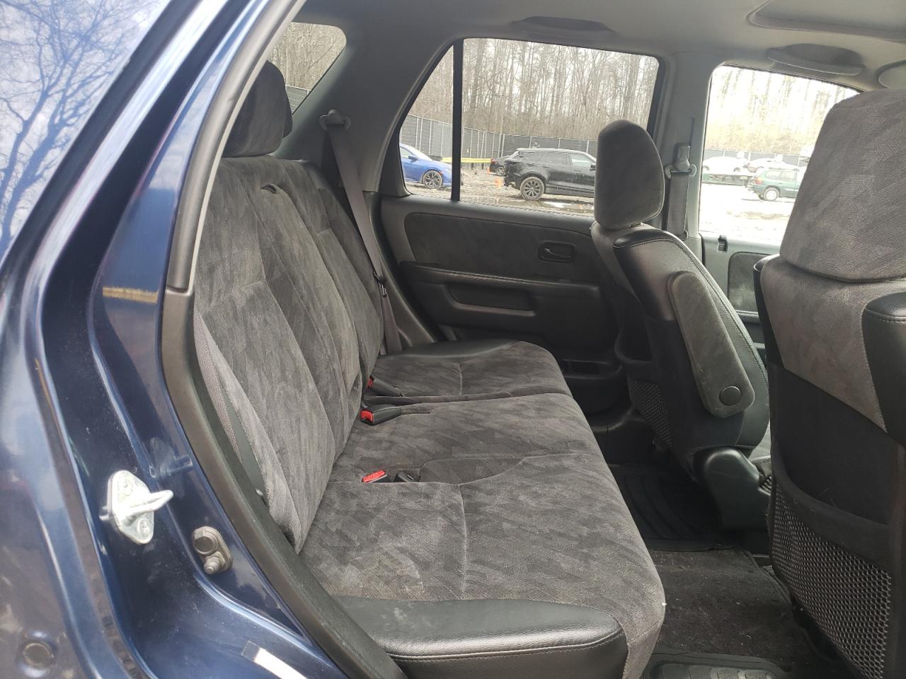 Photo 6 from auction – 2002 HONDA CR-V EX with VIN JHLRD78872C061011